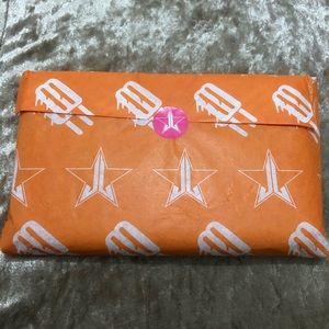 Jefree Star Thirsty Pallet